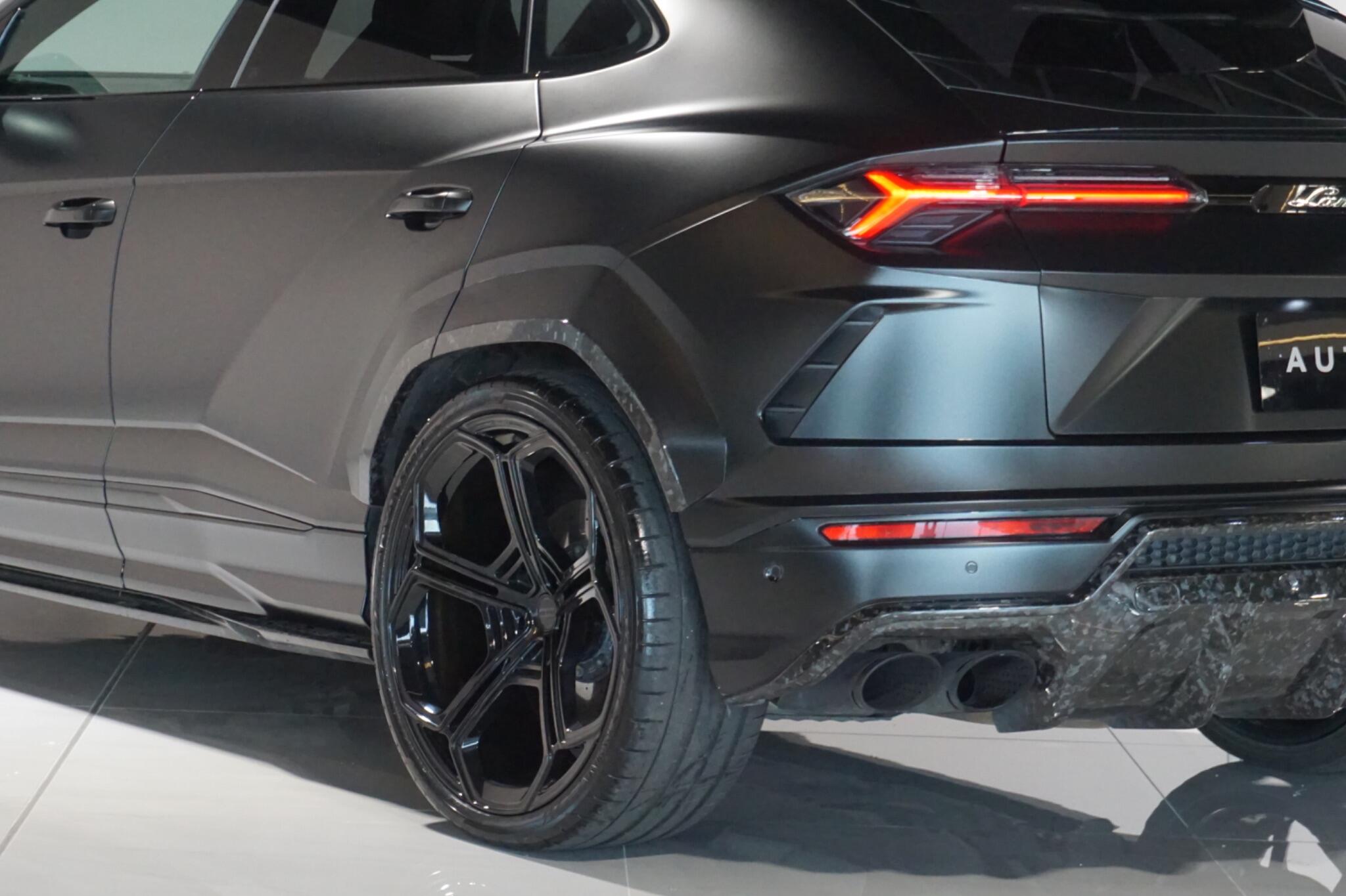 Lamborghini Urus 4.0 V8 BiTurbo SUV 5dr Petrol Auto 4WD Euro 6 (650 ps)